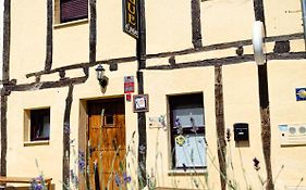 Albergue El Pajar De Ages - Exclusivo Para Peregrinos - Exclusive For Pilgrims